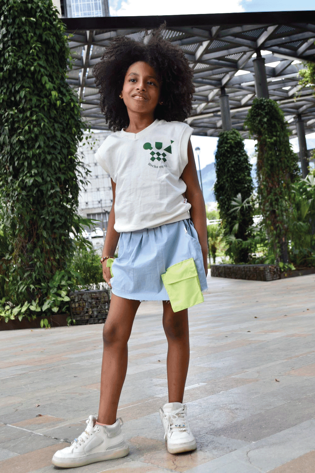 FALDA AZUL ANIMADORA