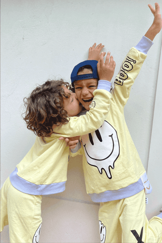 SET SMILEY
