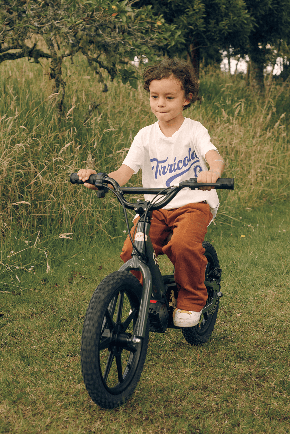 SUDADERA OCRE EQUIPO TIERRA